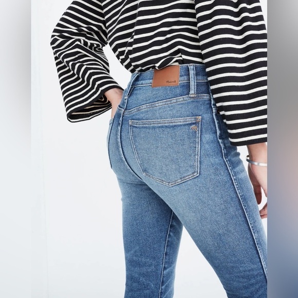 Madewell 10” High-Rise Skinny Jeans in Cordova Wash Button Front Edition - Picture 9 of 11